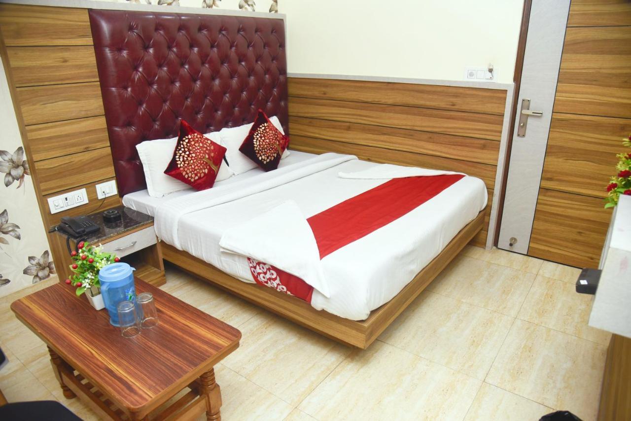 Hotel Delhi Darshan Deluxe-By Rsl Hospitality Nova Deli Exterior foto