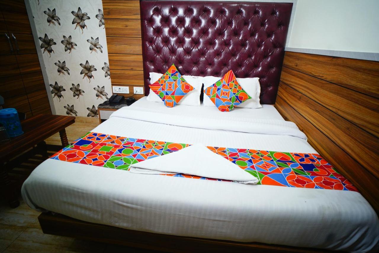 Hotel Delhi Darshan Deluxe-By Rsl Hospitality Nova Deli Exterior foto